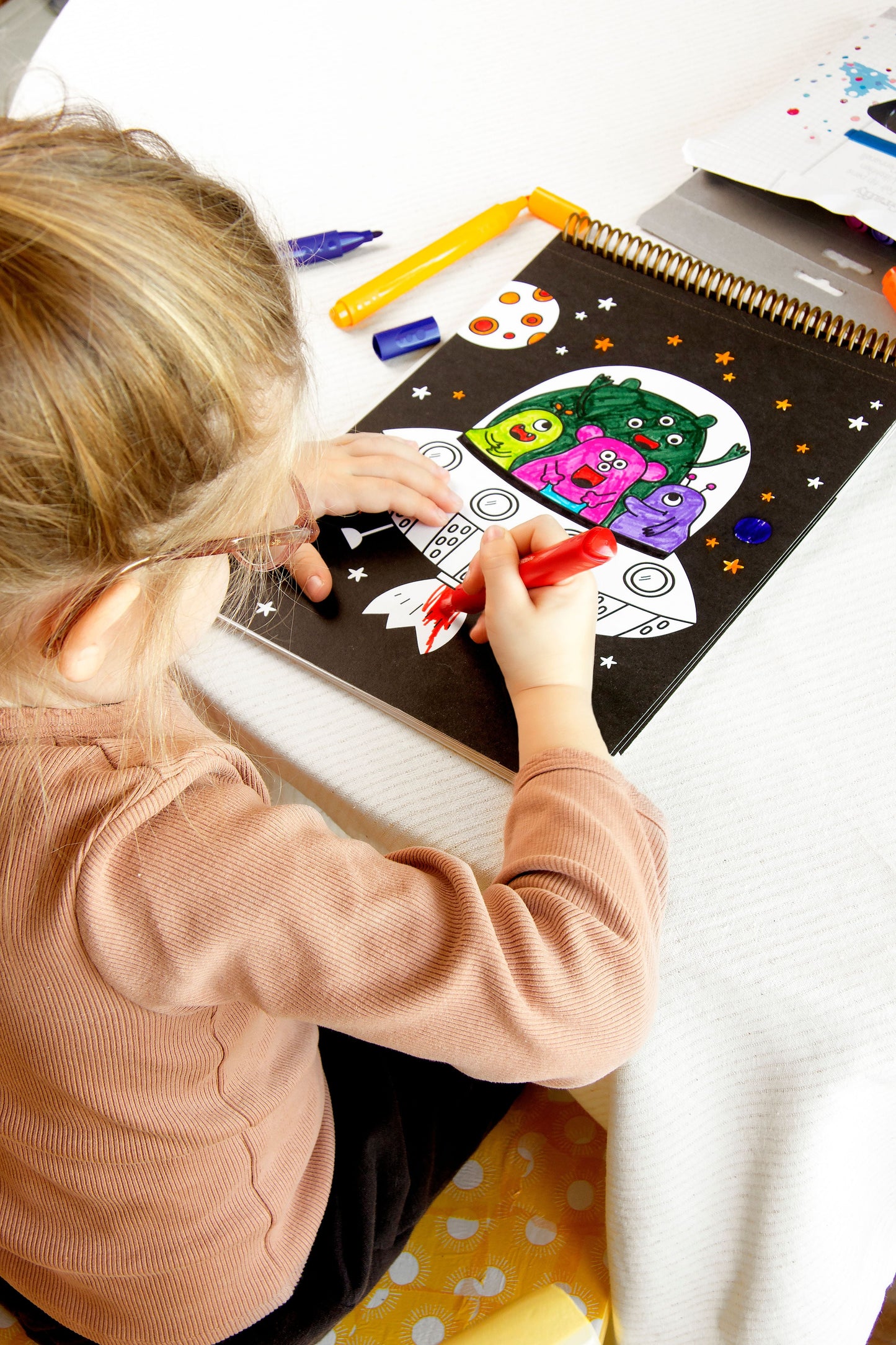 Graffy Black, Espace