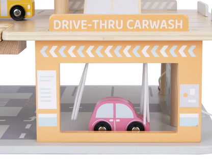 Garage en bois pour voitures avec station de lavage